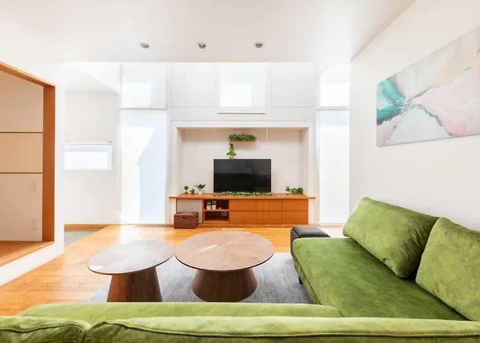 One House Naganuma Maoi