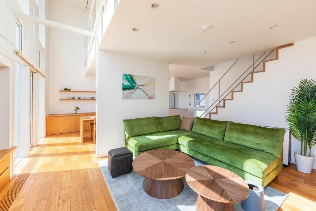 One House Maoi Naganuma